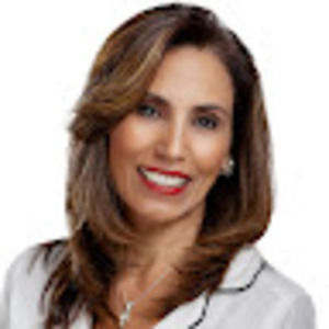 Meet your Posher, Roxana